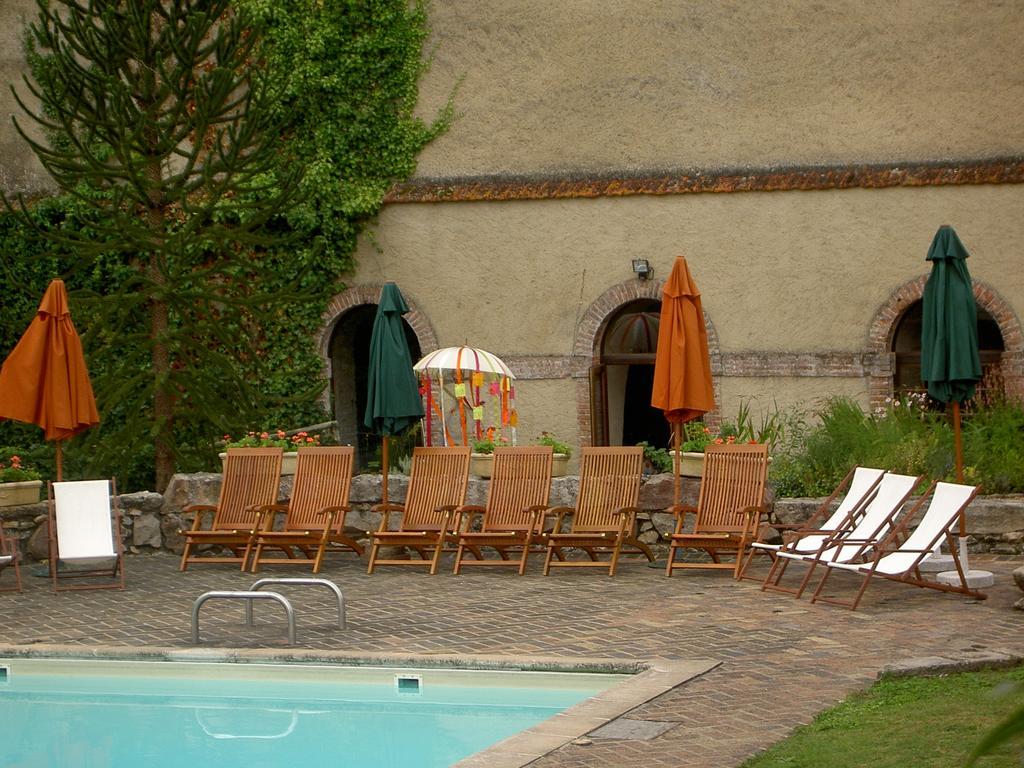 Domaine De La Courbe Hotel Le Lude Exterior photo